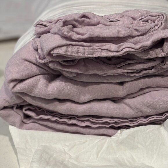 Brooklinen Queen Washed Linen Collection Core Sheet Set in Frosted Lavender - Picture 1 of 3